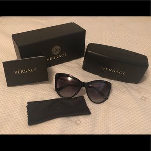 Versace Mod. 4292 Sunglasses